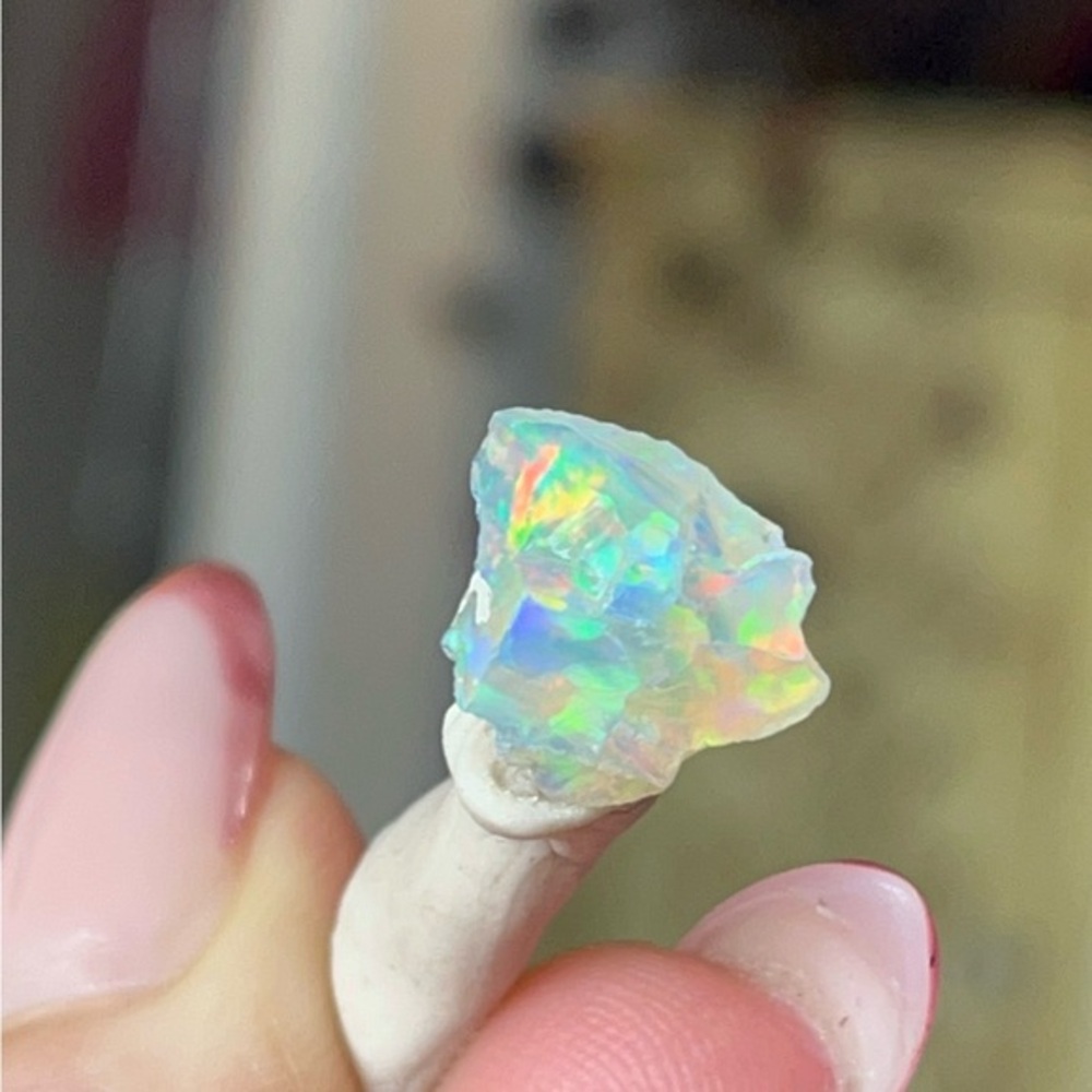 Electric Opal High-Fire Natural Ethiopian